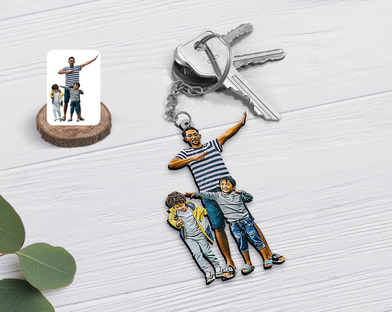 Kişiye Özel Tam Boy Baba ve Oğullar Karikatürlü Ahşap Anahtarlık-1