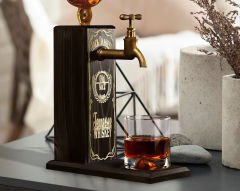 BK Gift Aynalı Altın Kabartma Musluklu Doğal Siyah(Ebony) Ahşap Viski Standı, Home Bar, İçecek Dispenseri, Ahşap İçecek Çeşmesi-1