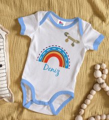 BK Kids Kişiye Özel İsimli Mavi Bebek Body Zıbın ve Erkek Bebek İğnesi Hediye Seti-2