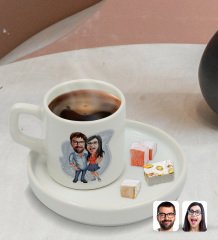 Kişiye Özel Sunum Tabaklı Sevgililer Karikatürlü Türk Kahvesi Fincanı Model 105