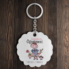 Kişiye Özel Anaokulu Öğretmeni Tasarımlı Anahtarlık - 2