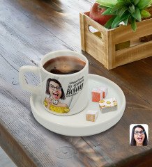 Kişiye Özel Sunum Tabaklı Kadın Kolay Yetişmiyor Karikatürlü Türk Kahvesi Fincanı Model 9