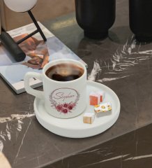 Kişiye Özel Sunum Tabaklı Çiçek Tasarımlı Türk Kahvesi Fincanı Model 1