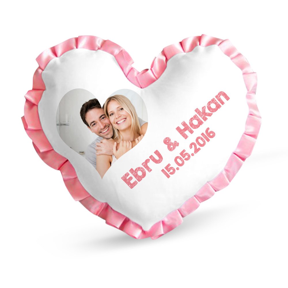 Kişiye Özel Pembe Fırfırlı Saten Kalp Yastık Kılıfı