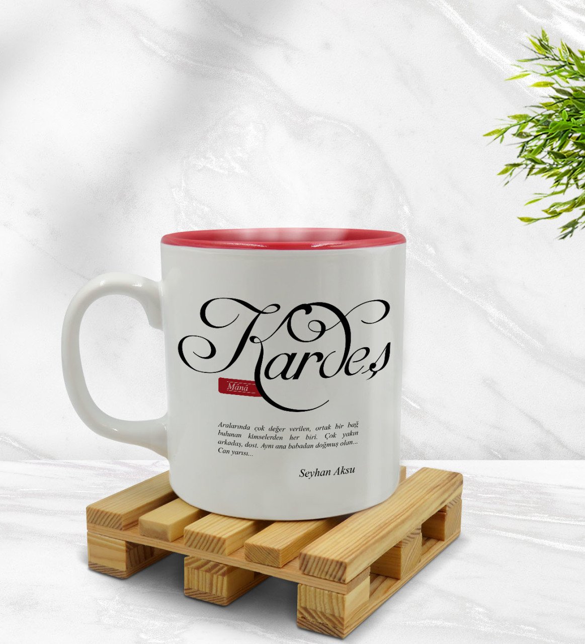 Kişiye Özel Mânâ Kardeş Tasarımlı İçi Kırmızı Renkli Kupa Bardak Model 1