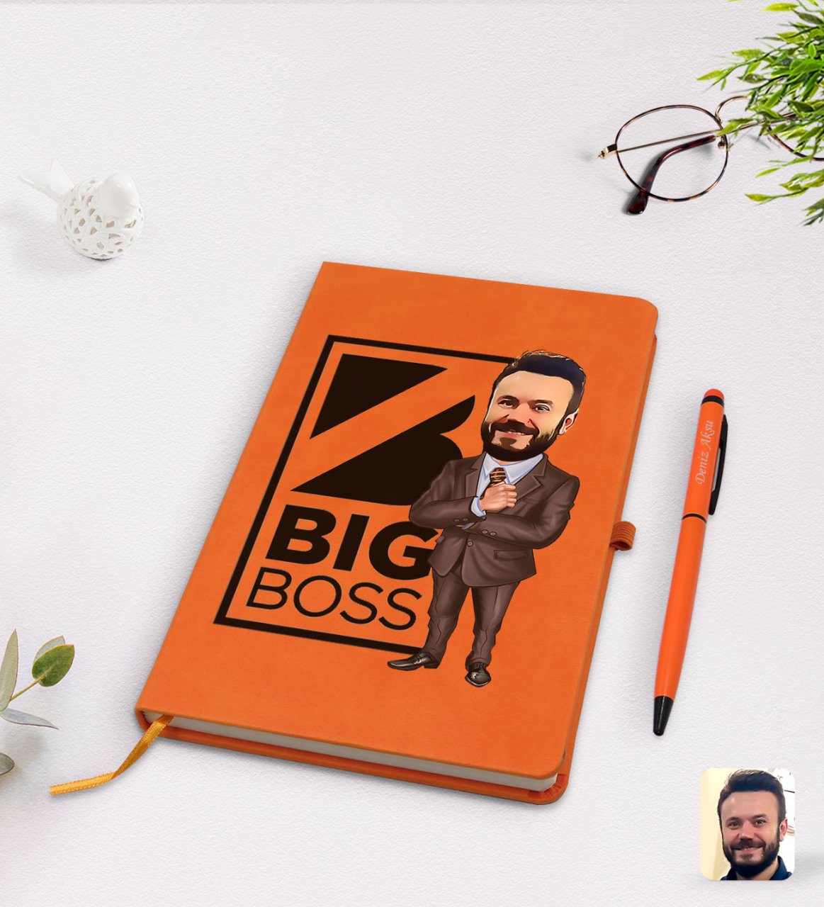 Kişiye Özel Erkek Big Boss Karikatürlü Turuncu Termo Deri Defter Kalem Seti Model 1