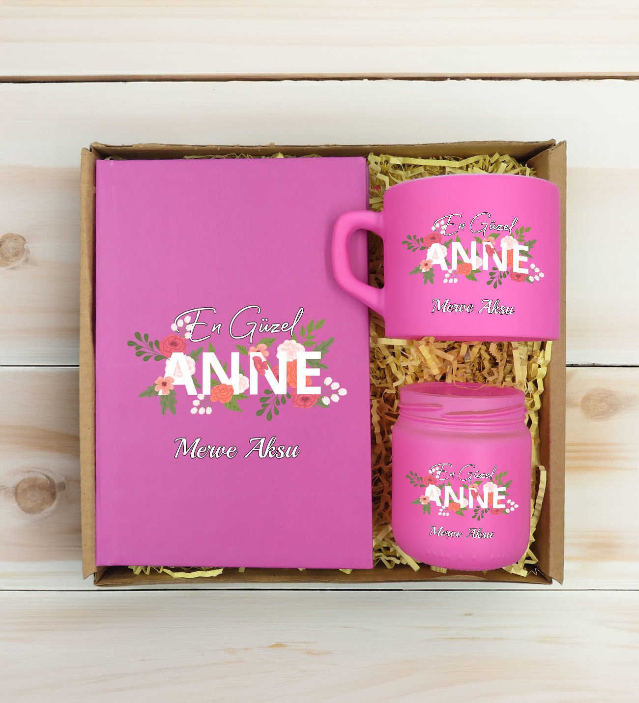 BK Gift Kişiye Özel İsimli DTF Anne Temalı Pembe Defter & Kahve Fincanı & Mum Hediye Seti-1, Anneye Hediye, Anneler Günü Hediyesi