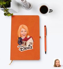 Kişiye Özel Kadın Emlakçı Karikatürlü Turuncu Termo Deri Defter Kalem Seti Model 1