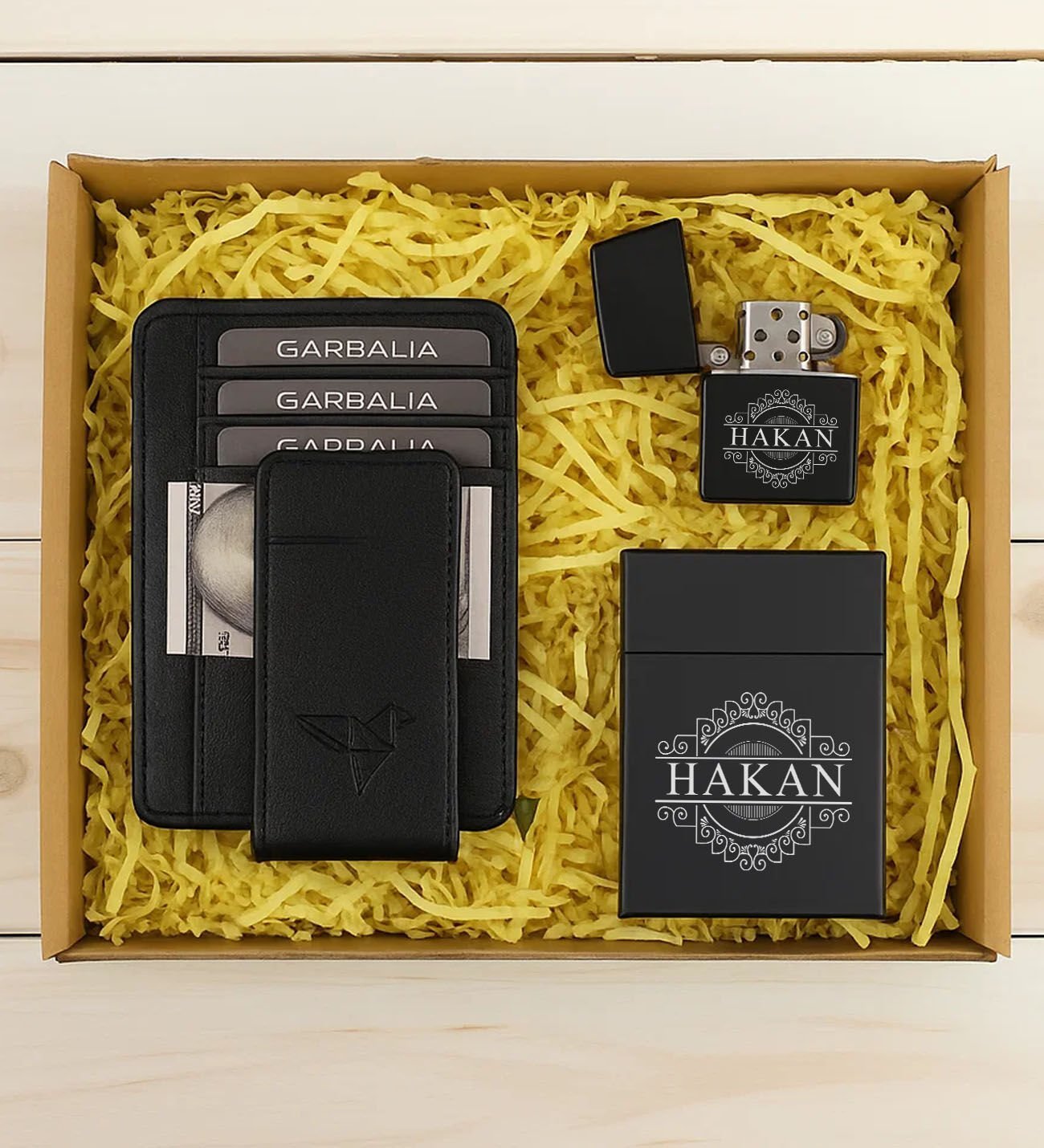 BK Gift Kişiye Özel Garbalia Hakiki Deri Mıknatıs Kapaklı Cüzdan Kartlık & Sigara Kutusu & Çakmak Hediye Seti-1 | Babalar Günü Hediyesi, Erkeklere Özel Hediye