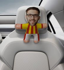 BK Gift Kişiye Özel Sarı Kırmızı Futbolcu Tasarımlı Araç Koltuk Bebek Yastığı-1