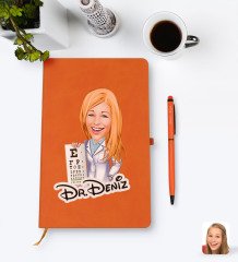 Kişiye Özel Kadın Göz Doktoru Karikatürlü Turuncu Termo Deri Defter Kalem Seti Model 1