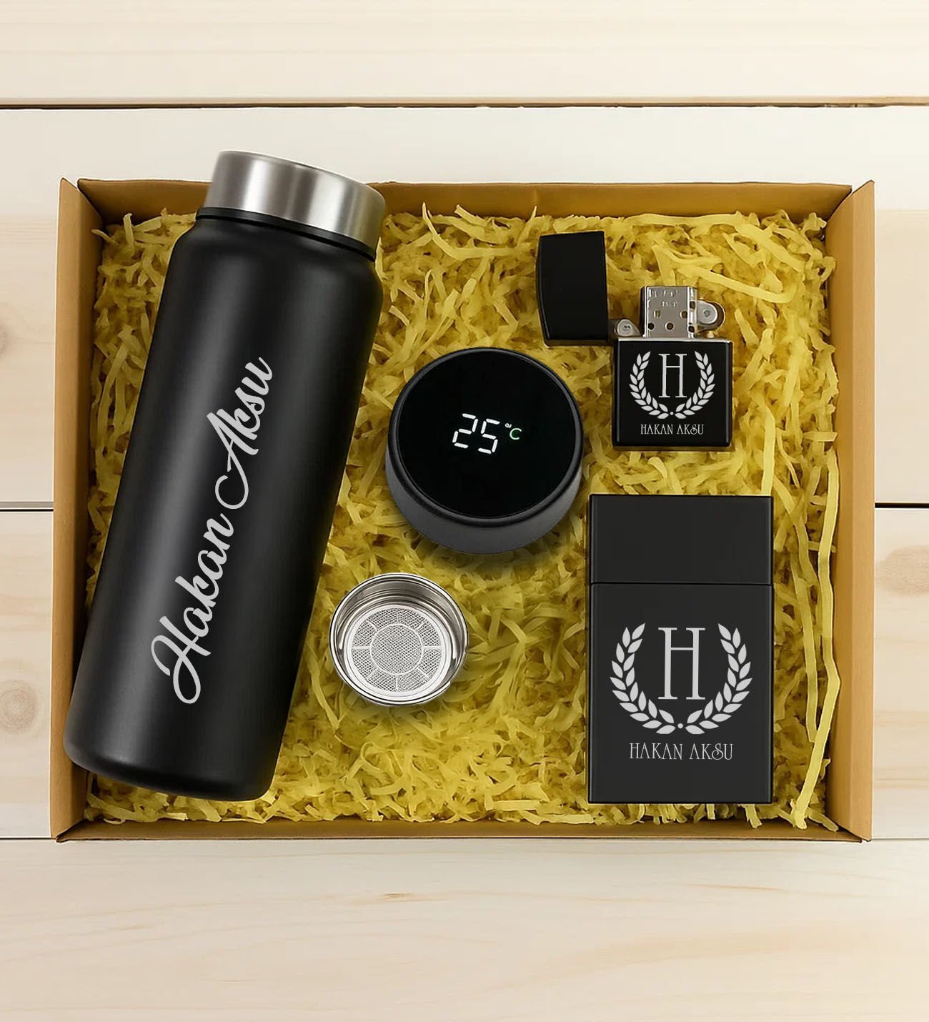 BK Gift Kişiye Özel İsimli Siyah Dereceli Göstergeli Termos & Çakmak & Sigara Kutusu Hediye Seti-1 | Babalar Günü Hediyesi, Erkeklere Özel Hediye
