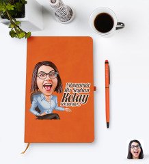 Kişiye Özel Kadın Nihayetinde Karikatürlü Turuncu Termo Deri Defter Kalem Seti Model 2