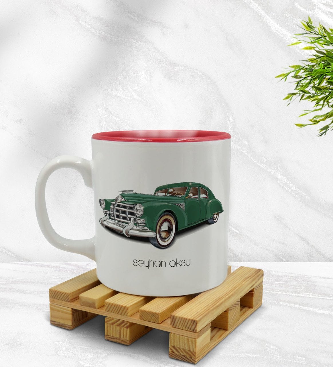 Kişiye Özel Retro Otomobil Tasarımlı İçi Kırmızı Renkli Kupa Bardak Model 3