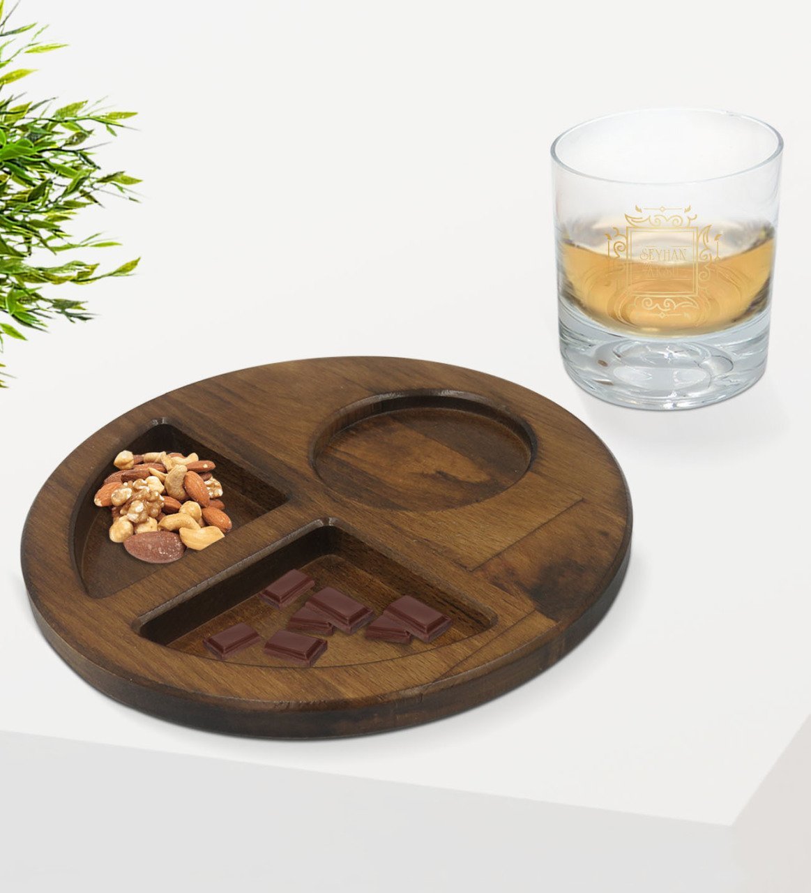 Kişiye Özel İsimli Viski Bardağı ve Doğal Masif Ahşap Ceviz Yuvarlak Sunum Tabağı Çerezlik Hediye Seti-18