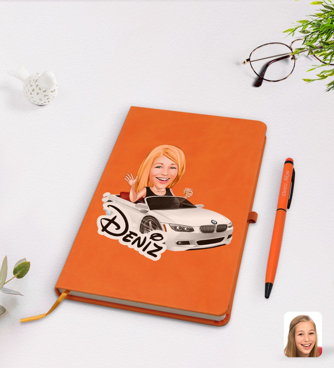 Kişiye Özel Kadın Patron Karikatürlü Turuncu Termo Deri Defter Kalem Seti Model 3