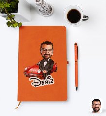 Kişiye Özel Erkek Patron Karikatürlü Turuncu Termo Deri Defter Kalem Seti Model 1
