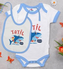 BK Kids Kişiye Özel Tatil Zamanı Tasarımlı Mavi Bebek Body Zıbın ve Mama Önlüğü Hediye Seti