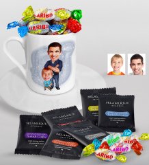 Kişiye Özel Baba Oğul Karikatürlü Türk Kahvesi Fincanı Selamlique Karışık Türk Kahvesi ve Haribo Şeker Hediye Seti-2