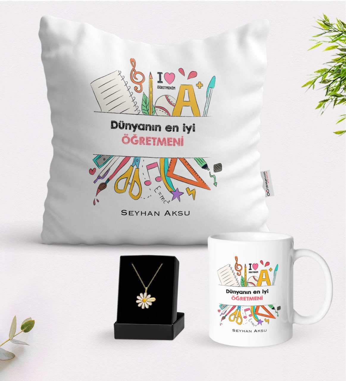 Kişiye Özel Dünyanın En İyi Öğretmeni Beyaz Kupa Yastık ve İsimli Papatya Kolye Hediye Seti-13