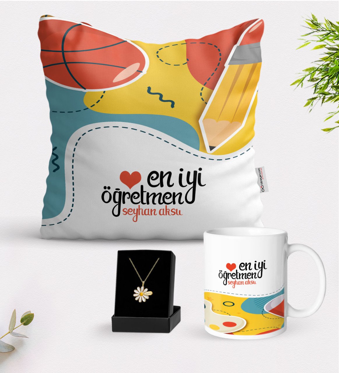Kişiye Özel En İyi Öğretmen Beyaz Kupa Yastık ve İsimli Papatya Kolye Hediye Seti-5