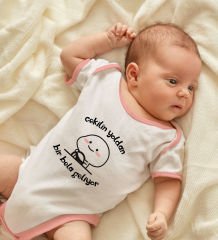 BK Kids Bir Bela Geliyor Tasarımlı Pembe Bebek Body Zıbın-1