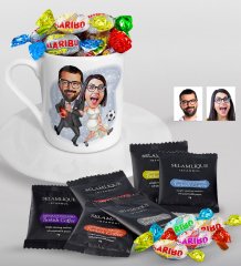 Kişiye Özel Sevgililer Karikatürlü Türk Kahvesi Fincanı Selamlique Karışık Türk Kahvesi ve Haribo Şeker Hediye Seti-15