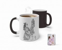 Kişiye Özel Tam Boy Karakalem Anne ve Kız Karikatürlü Sihirli Kupa Bardak-1