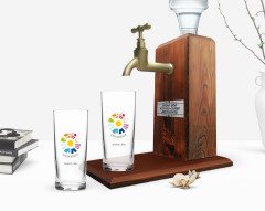 Kişiye Özel Renkli Baskılı Çanakkale Tasarımlı Turistik İkili Rakı Bardağı ve Ahşap Rakı Standı Hediye Seti-1