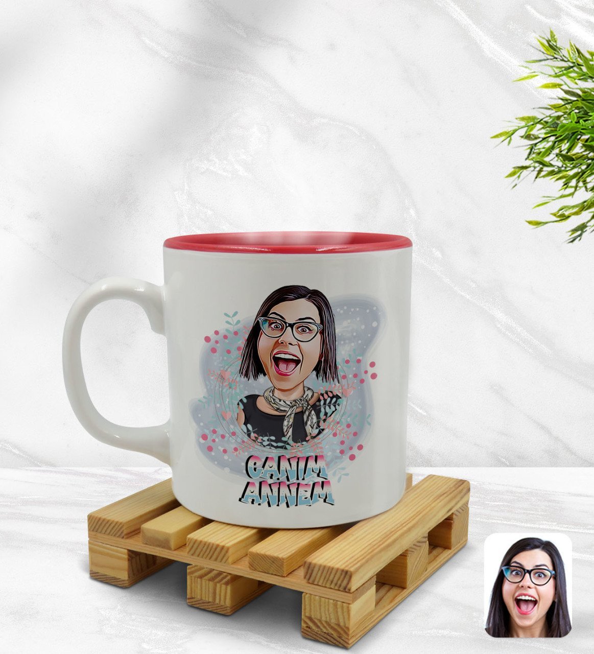 Kişiye Özel Canım Annem Karikatürlü İçi Kırmızı Renkli Kupa Bardak Model 1