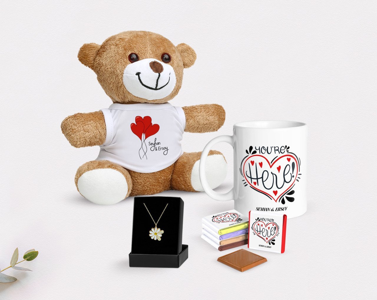 Kişiye Özel Sevgililer Günü Kupa Çikolata Ayıcık ve Çift İsimli Papatya Kolye Seti-77