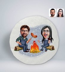 Kişiye Özel Sevgililer Karikatürlü Yuvarlak Dekoratif Kırlent Yastık-95