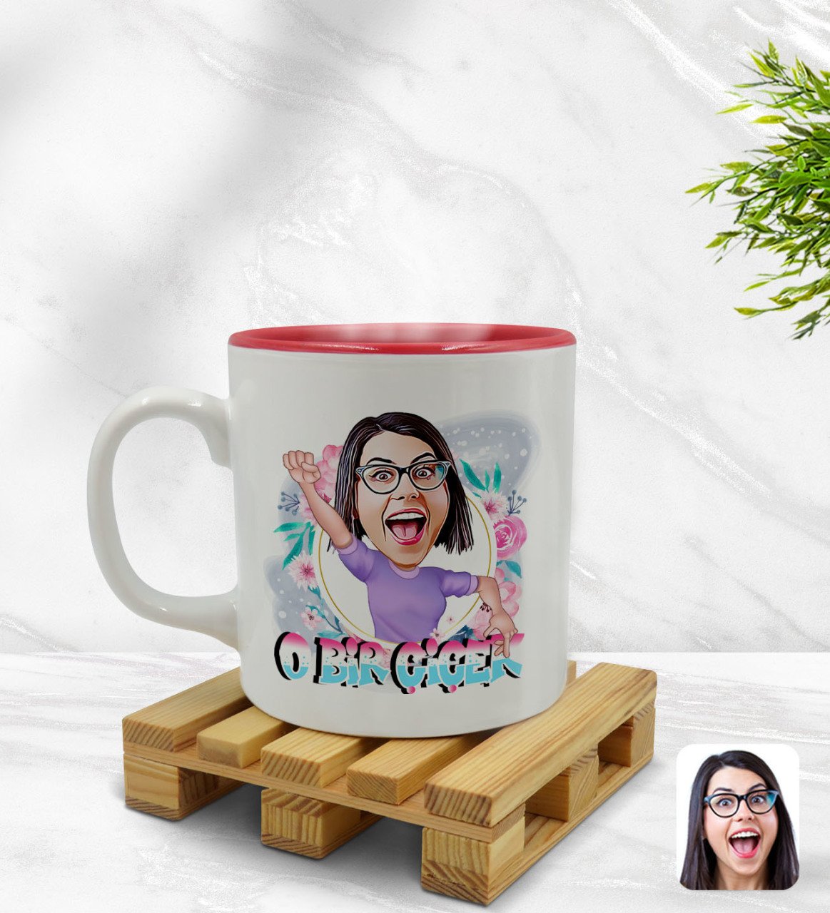 Kişiye Özel O Bir Çiçek Karikatürlü İçi Kırmızı Renkli Kupa Bardak Model 3