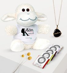 Kişiye Özel Peluş Kuzucuk Mineli Kolye ve Çikolata Hediye Seti - 6