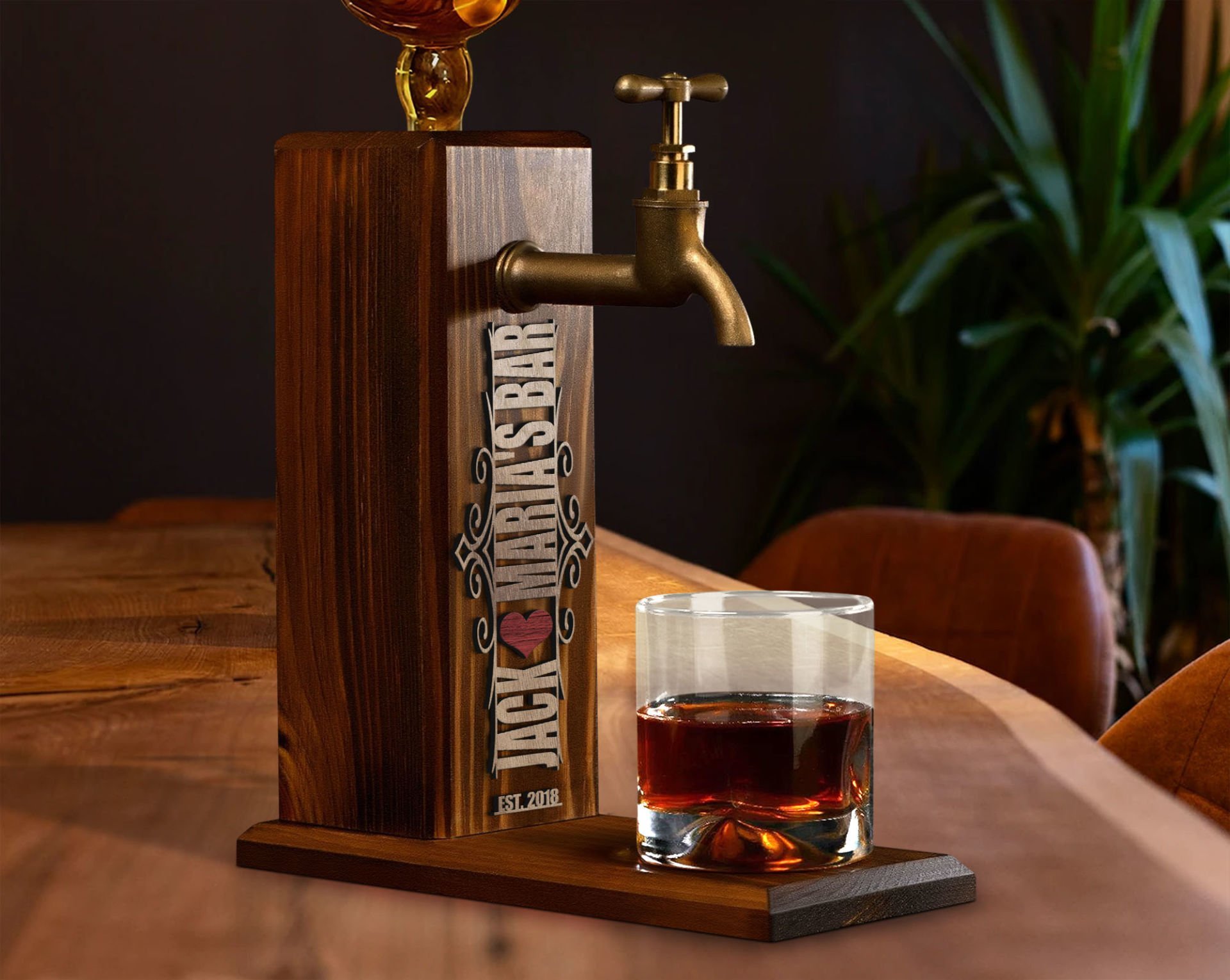 BK Gift Kişiye Özel Kabartma İsimli Musluklu Doğal Ahşap İçki Standı, Home Bar, Viski Çeşmesi, İçecek Dispenseri, Ahşap İçecek Çeşmesi-2