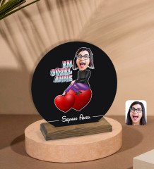 Kişiye Özel En Güzel Anne Karikatürlü Yuvarlak Ahşap Biblo-1