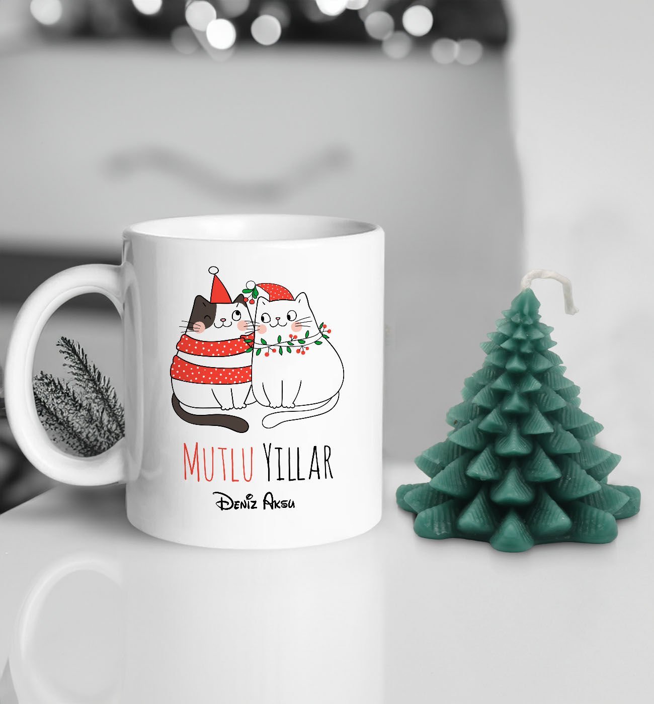Yılbaşı Hediyesi BK Gift Kişiye Özel Yeni Yıl Tasarımlı Beyaz Kupa Bardak ve Kokulu Çam Ağacı Mum Hediye Seti-5, Sevgiliye Hediye, Arkadaşa Hediye