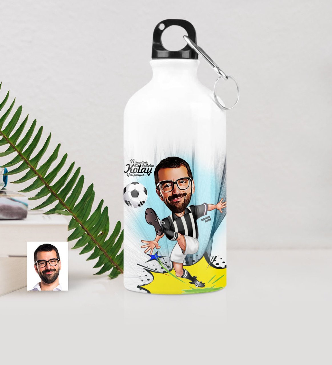 Kişiye Özel Bay Futbolcu Siyah Beyaz Karikatürlü Metal Suluk (500 ml.) 1