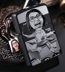 Kişiye Özel Bayan Öğretmen Karikatürlü Benzinli Siyah Metal Çakmak - 2