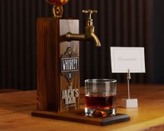 BK Gift Kişiye Özel Kabartma İsimli Musluklu Doğal Ahşap İçki Standı, Home Bar, Viski Çeşmesi, İçecek Dispenseri, Ahşap İçecek Çeşmesi-13