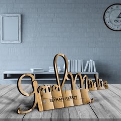 Kişiye Özel Mesleki Genel Müdür Ahşap Masa İsimliği - D9