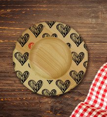 Kişiye Özel Kalpler Tasarımlı Doğal Ahşap Tabaklı Türk Kahvesi Fincanı Model 1