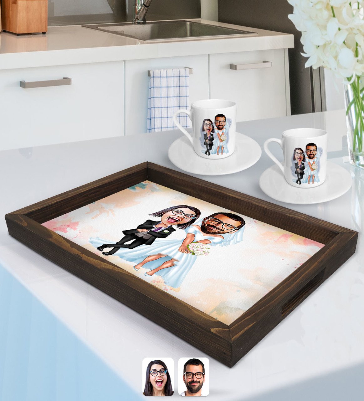 Kişiye Özel Sevgililer Karikatürlü Doğal Ahşap Tepsi ve 2’li Kahve Fincan Seti-16