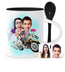 Kişiye Özel Evleniyoruz Karikatür Siyah Kaşıklı Kupa Bardak - 8