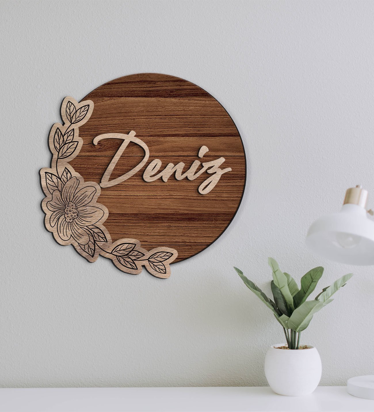 BK Gift Kişiye Özel İsimli Kabartma Figürlü Ahşap Tablo, Duvar Dekoru, Arkadaşa Hediye, Ev Dekorasyonu