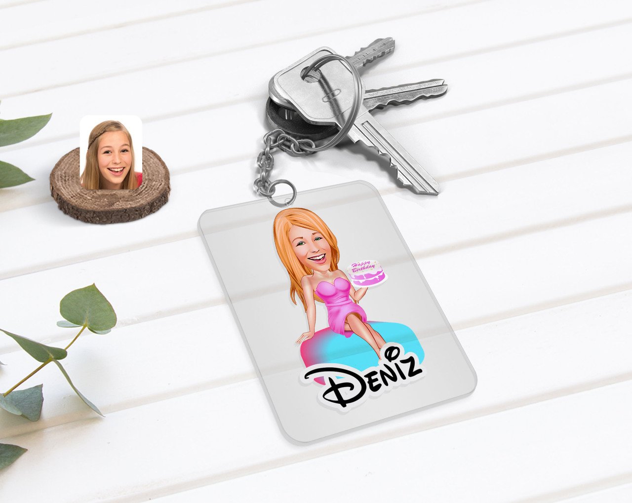 Kişiye Özel Kadın Doğum Günü Karikatürlü Şeffaf Pleksi Anahtarlık-2