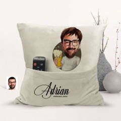 BK Gift Kişiye Özel Bira Karikatür Tasarımlı Organizer Kumanda ve Atıştırmalık Cepli Sarı Kırlent Yastık-1 Arkadaşa Hediye, Cepli Yastık