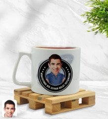 Kişiye Özel Erkek Kolay Yetişmiyor Karikatürlü Middle Beyaz Kupa Bardak Model 3
