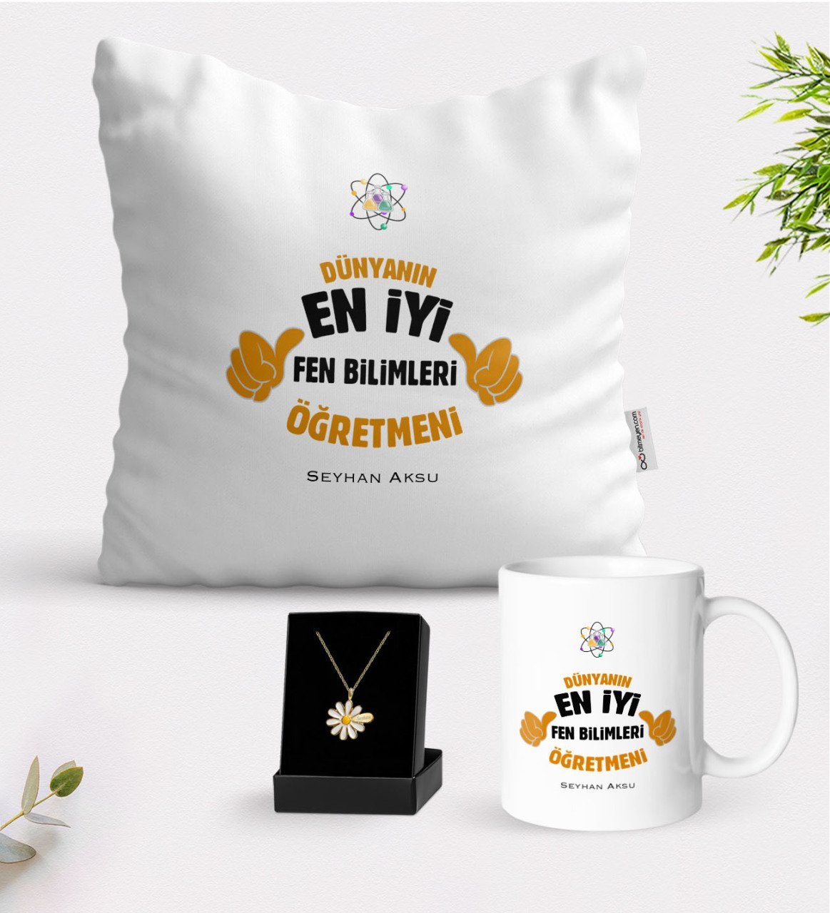 Kişiye Özel Fen Bilimleri Öğretmeni Beyaz Kupa Yastık ve İsimli Papatya Kolye Hediye Seti-1