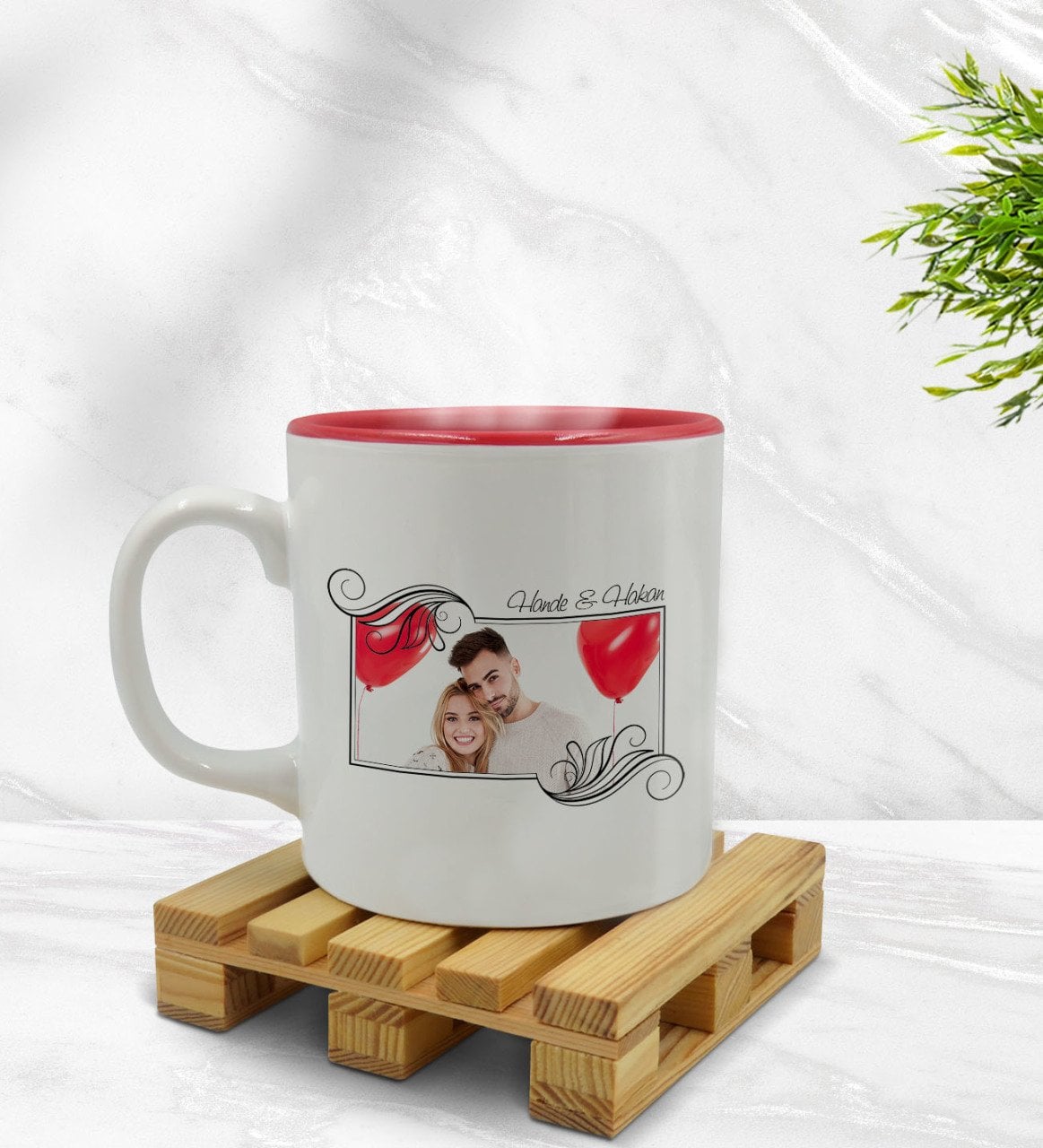 Kişiye Özel İsimli Fotoğraflı İçi Kırmızı Renkli Kupa Bardak Model 32